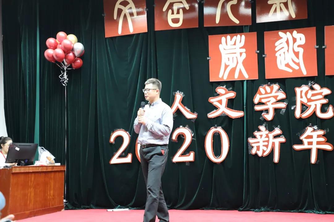 82ea43da04e1426aa0665e595dc0dfe9.jpg